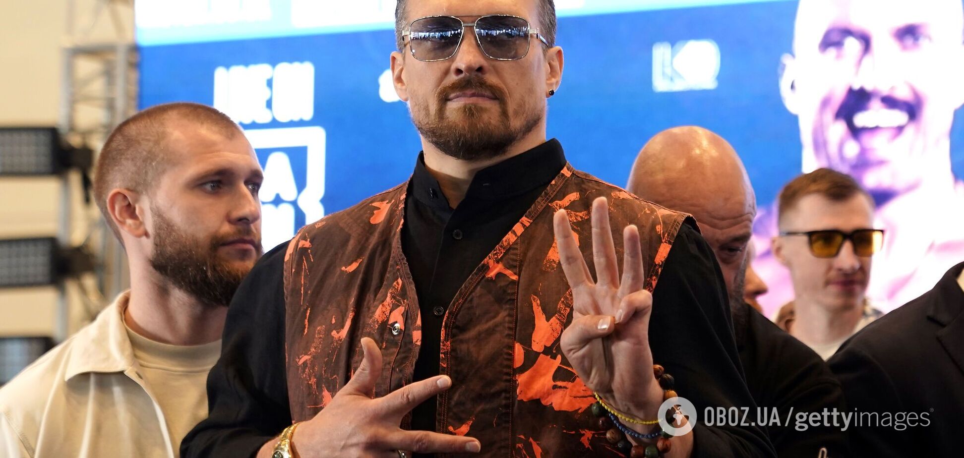 Усик признался, что ему пообещали за победу над Дюбуа в реванше. Видео