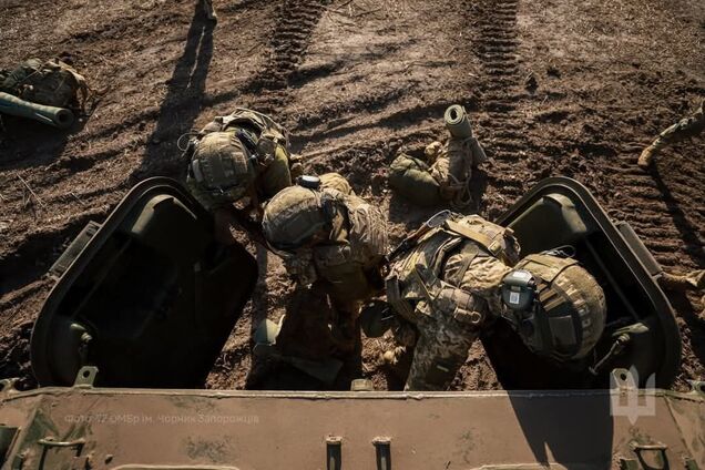 'Продолжаем сковывать значительную группировку противника': Сырский рассказал о ситуации на Курщине и Белгородщине