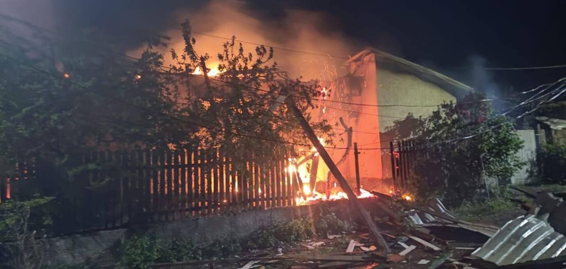 'Складна ніч для Дніпра': з'явилися фото з міста після масштабної атаки РФ