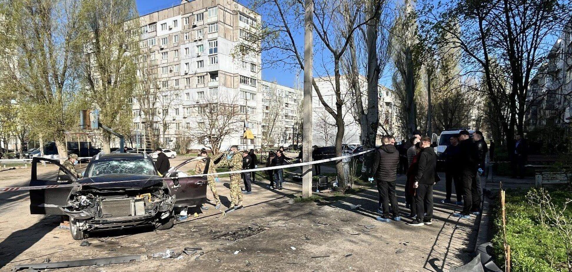 Умер чиновник, пострадавший вследствие подрыва авто в Днепре. Фото