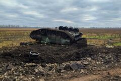 Враг возобновил штурмы на бронетехнике на Торецком и Краматорском направлениях: детали от ВСУ