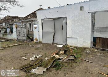 Армия России атаковала Николаев, обломки дронов повредили здания: есть раненые. Фото и видео