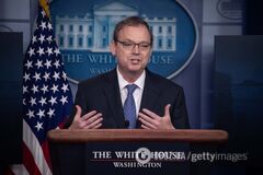 Переговоры продолжаются: у Трампа объяснили, почему Россию не включили в список новых американских пошлин