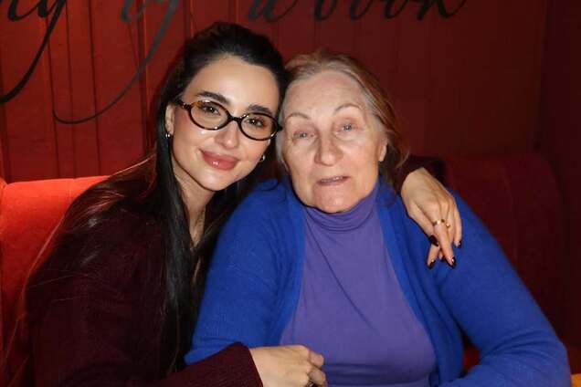 'Была же милым ребенком': бабушка Анны Тринчер удивила признанием, за что критикует 23-летнюю внучку и почему одобрила ее увеличение груди