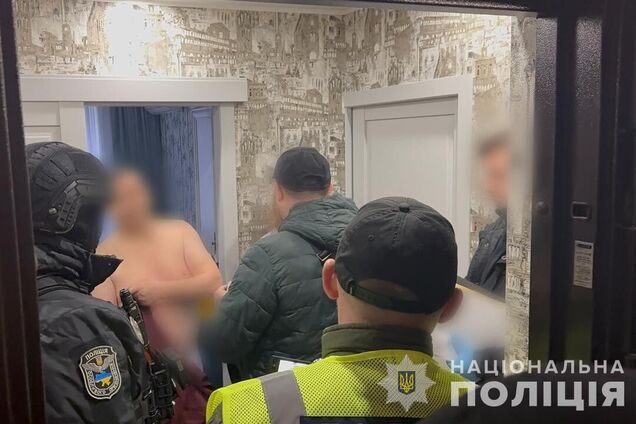 Обеспечивала наркотиками все регионы Украины: в Киеве разоблачили банду наркодилеров с оборотом в миллионы гривен. Фото и видео