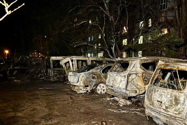 Росія атакувала Дніпро 'Шахедами': у місті пожежі, постраждали 15 людей. Фото