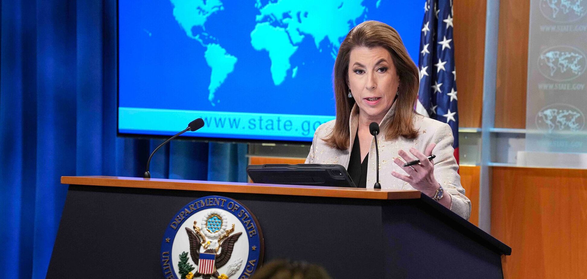 РФ будут судить не по словам, а по действиям: в Госдепе США отметили необходимость прекращения огня