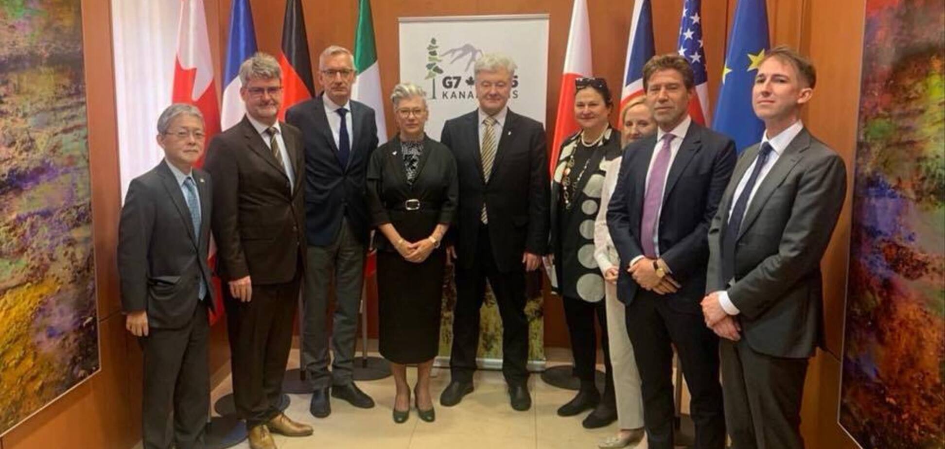 По инициативе Канады Порошенко встретился с послами стран G7 и Евросоюза