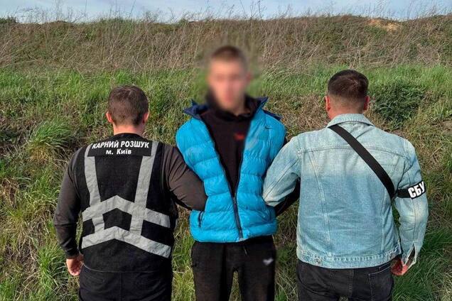 СБУ и Нацполиция задержали подростка из Винницкой области, который в Киеве поджег авто ВСУ. Подробности и фото
