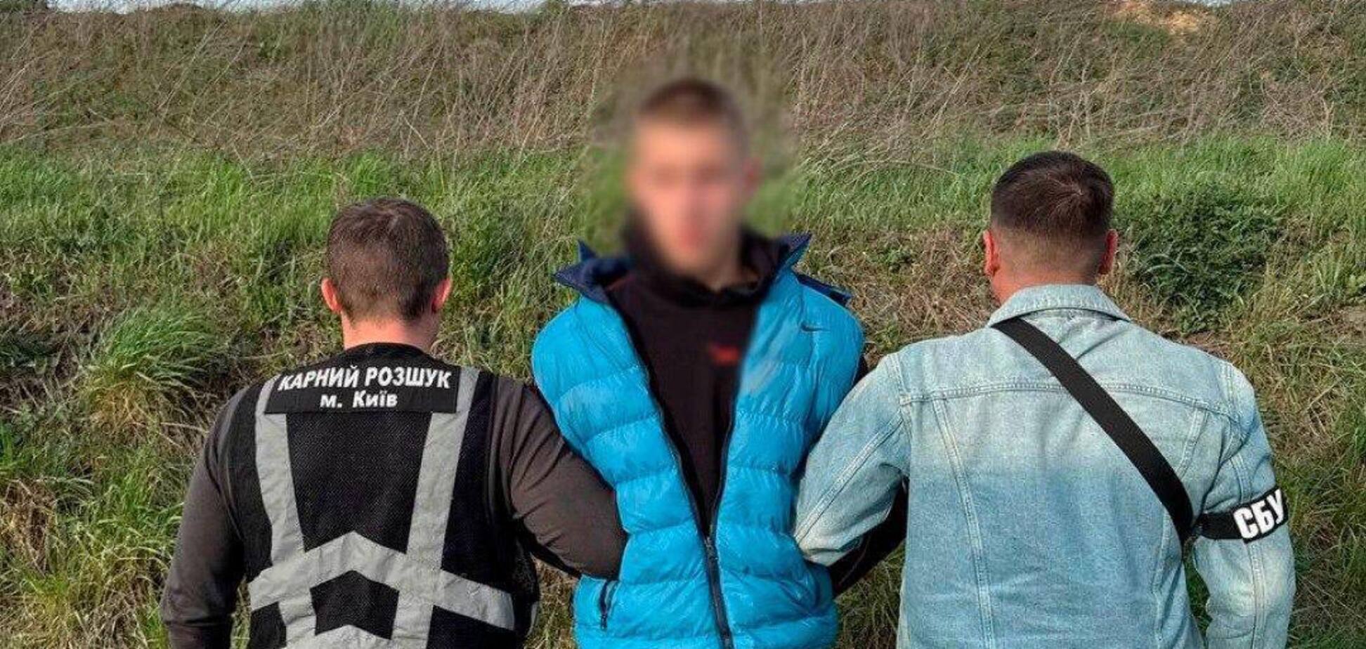 СБУ та Нацполіція затримали підлітка з Вінниччини, який у Києві підпалив авто ЗСУ. Подробиці та фото