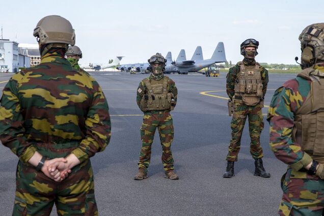 В Шотландии на военных учениях пострадали 15 бельгийских солдат, начато расследование: что произошло