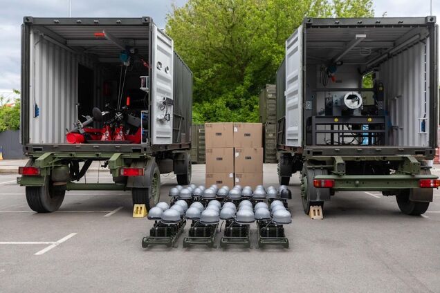 Військові на фронті отримають нову важливу партію техніки на 40 млн грн від Порошенка