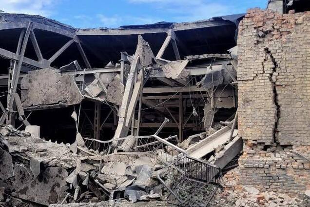 Росія завдала удару по обʼєкту промислової інфраструктури в Сумах: є загиблі і постраждалі