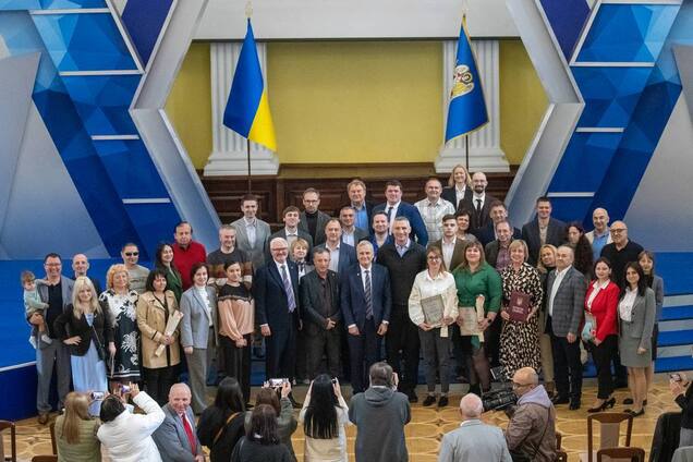 В Киеве наградили ученых накануне Дня науки. Фото