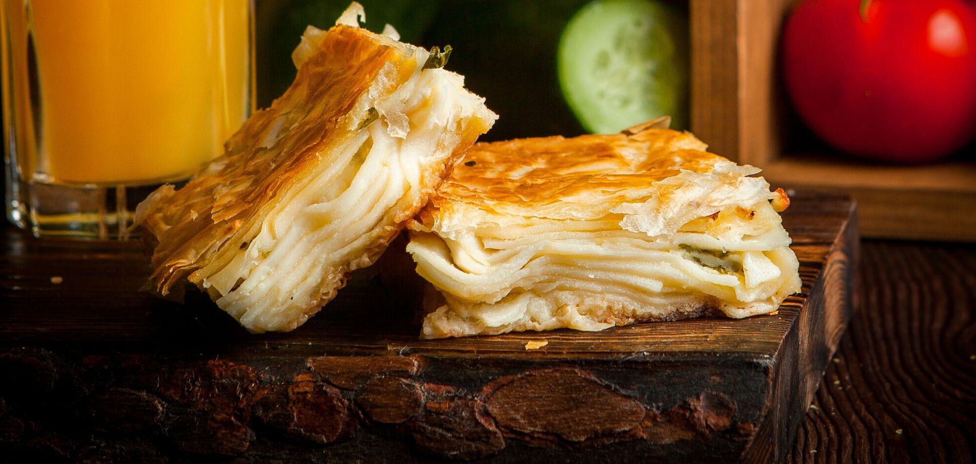 Лінивий пиріг із лаваша із сирно-яєчною заливкою: рецепт бюджетної страви для перекусу