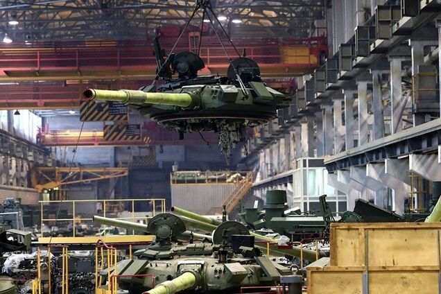 Росія страждає через брак імпортних компонентів - санкції проти росії