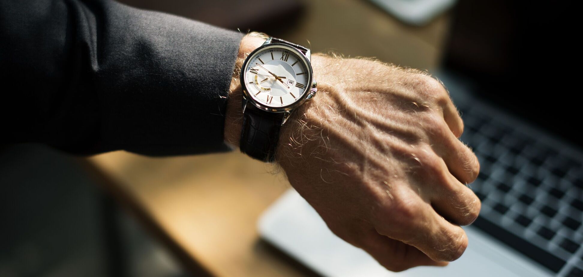 Ніколи не питайте: 'Яка година?' Як правильно сказати українською