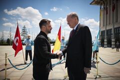 Ердоган поговорив із Зеленським: Туреччина готова сприяти діалогу з РФ на рівні лідерів