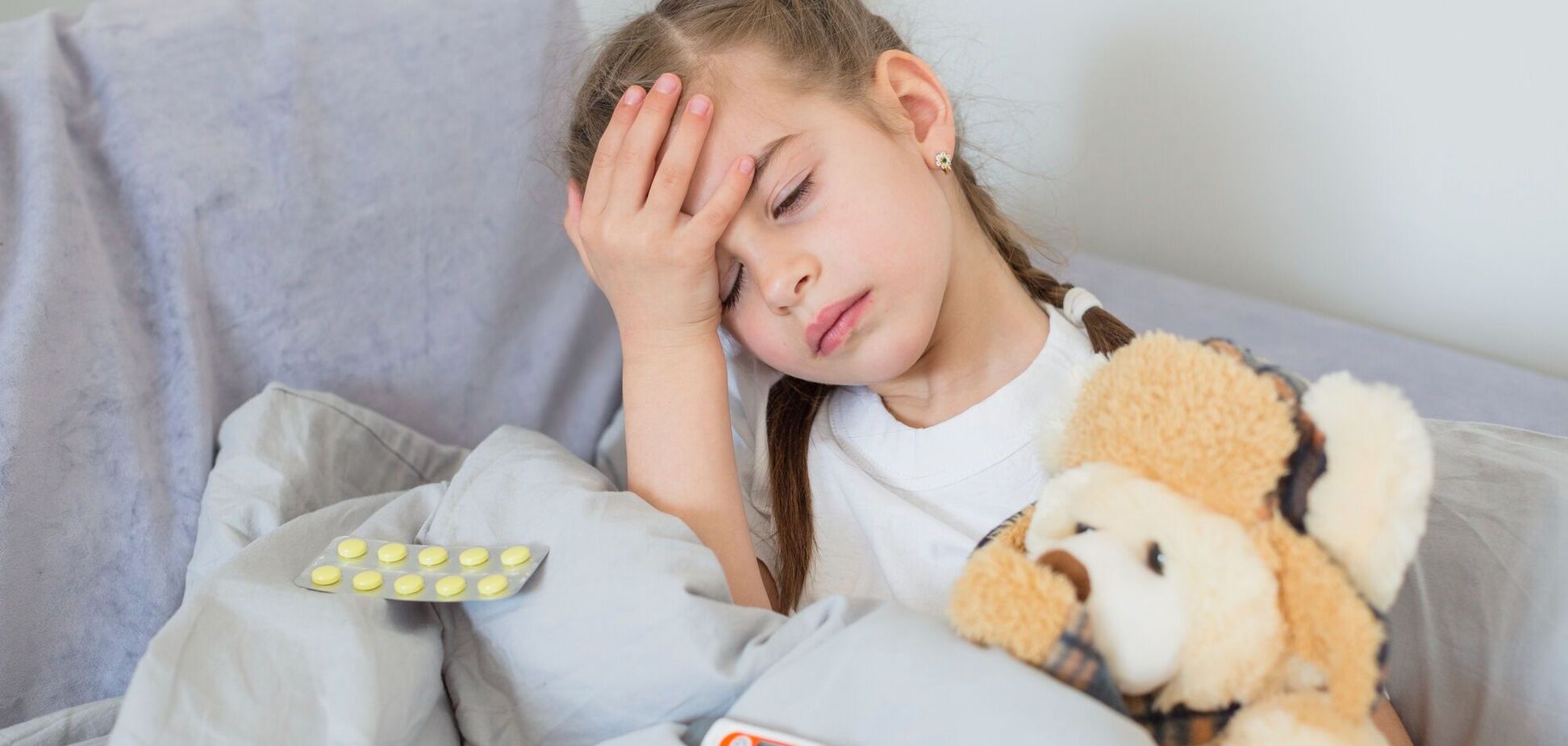 На Львівщині сталось масове отруєння у дитячому таборі: кількість госпіталізованих зросла