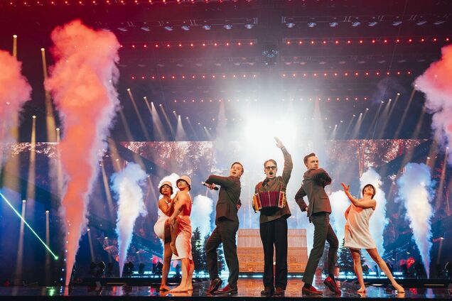 Сцена 'пылала', зал кричал: главные фавориты Евровидения 2025 произвели фурор с шуточной песней о сауне