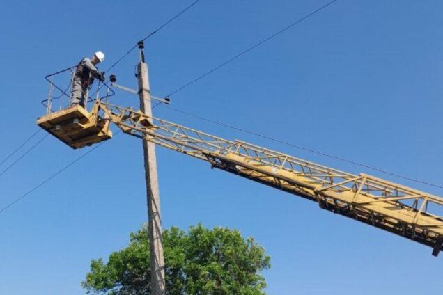 За день ДТЕК повернув світло у понад 6 тисяч домівок після ворожих атак