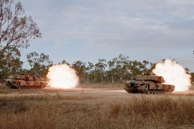 Австралия отправила в Украину партию танков Abrams, несмотря на недовольство США: раскрыты подробности