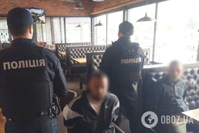 У Києві пасажир легковика стріляв з вікна машини. Відео