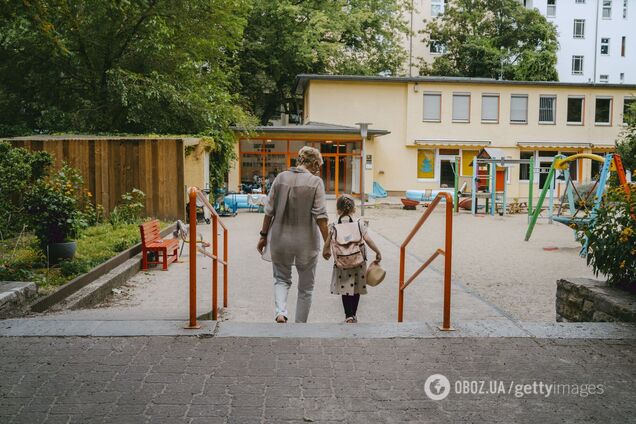 Понад 20 тисяч гривень. Де в Україні вихователі заробляють найбільше та які регіони обігнали Київ