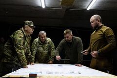 Борьба продолжается: Сырский посетил Покровское направление и пообщался с военными. Видео