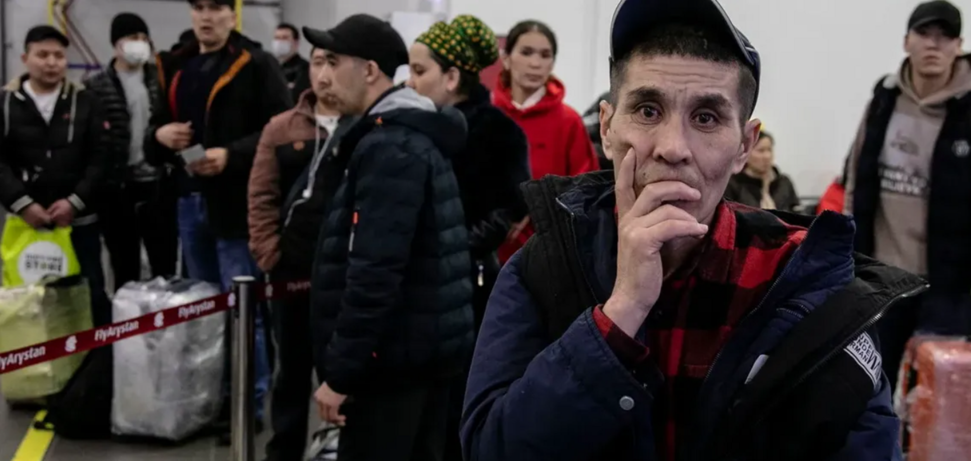 Заманивают деньгами: Россия пытается нарастить вербовку наемников из стран Центральной Азии