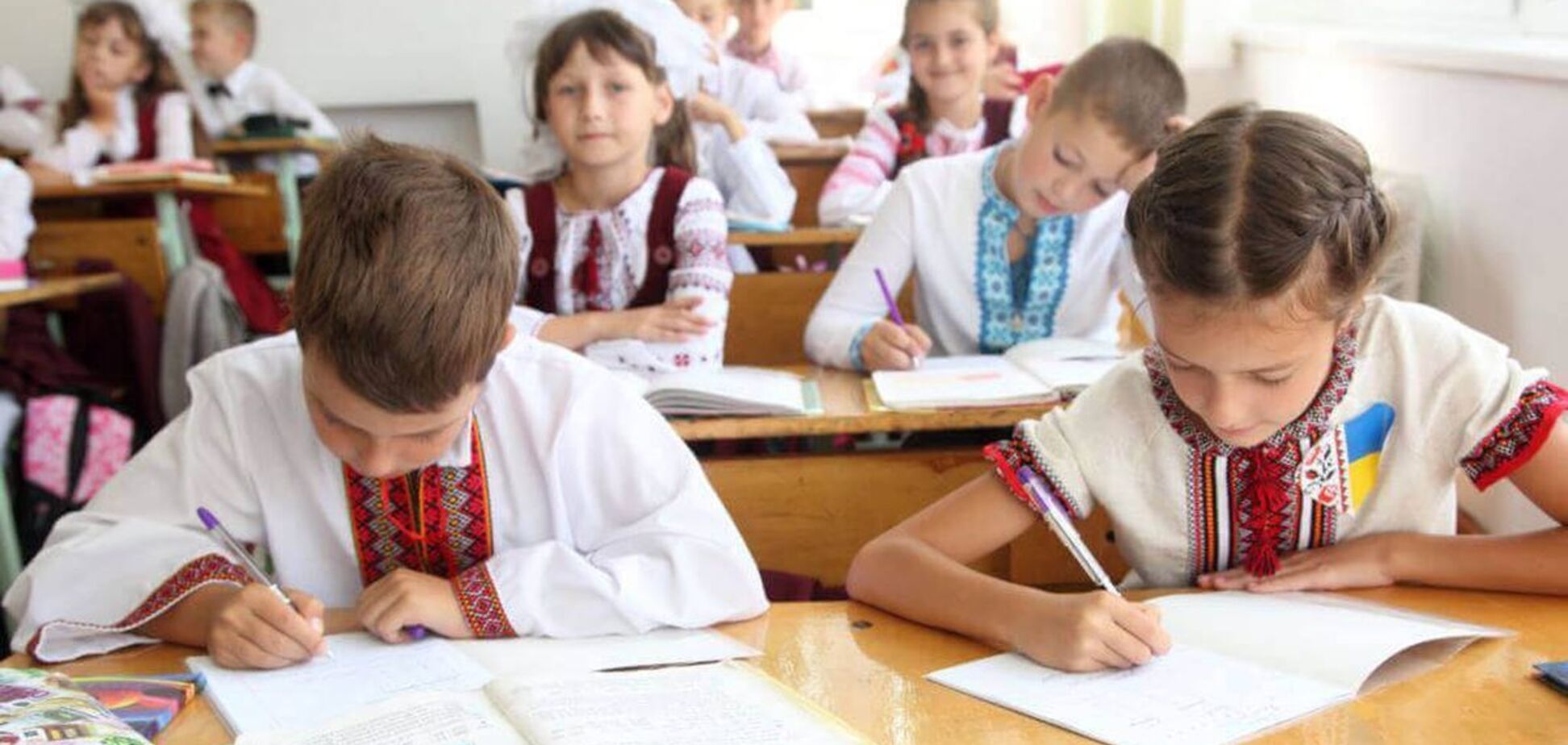 39% школярів в Україні спілкуються російською мовою на уроках: що показало дослідження та чому є привід радіти