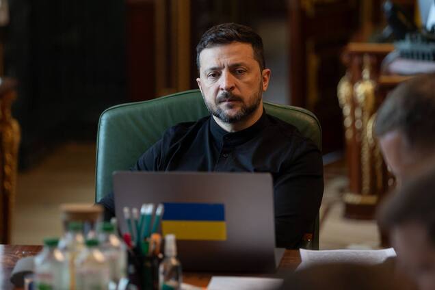'Те, що найбільш болісно для Росії': Зеленський обговорив із фон дер Ляєн підготовку 18-го санкційного пакета ЄС