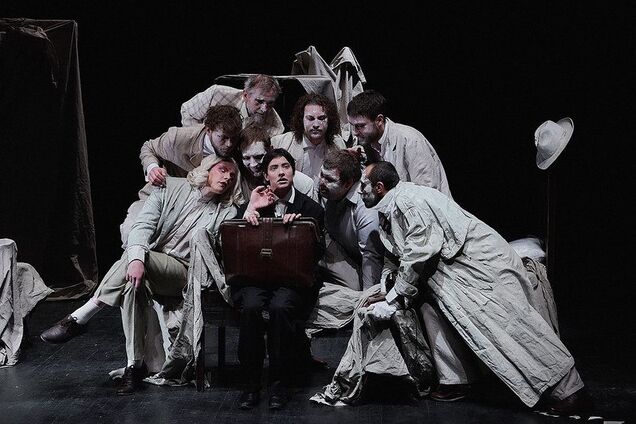 Лагідні лещата закону