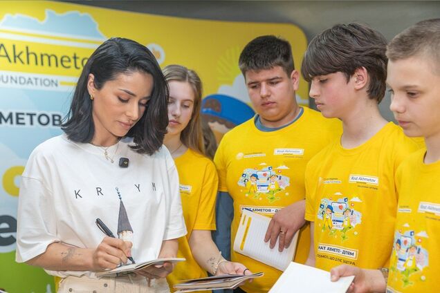 Злата Огнєвіч провела майстер-класи у 'Блогер кемп' від Фонду Ріната Ахметова