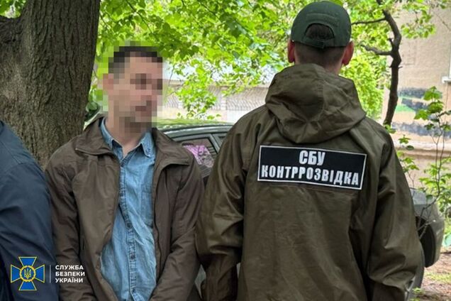 Хотів викрасти нові розробки: СБУ затримала 'крота' ФСБ, який влаштувався до оборонного заводу на Одещині. Фото