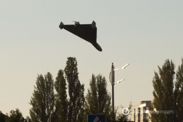 У Києві уламки ворожого дрона впали на території школи