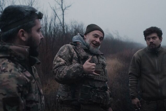 Горіли танк, гори й 'буханка': на Харківщині ЗСУ знищили вантажівки й уразили танк росіян. Відео