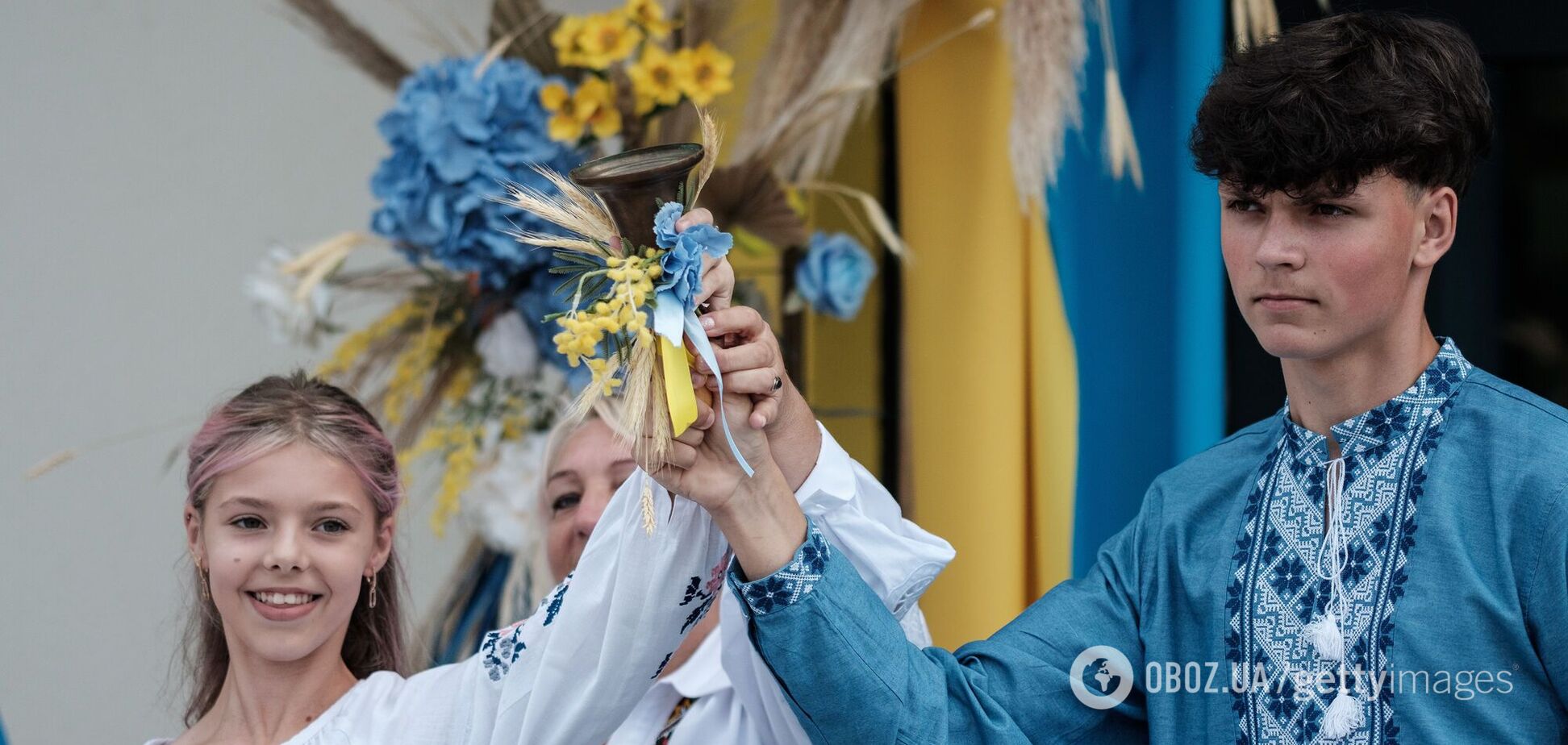 Останній дзвоник чи останній дзвінок: как правильно называть праздник в школах Украины