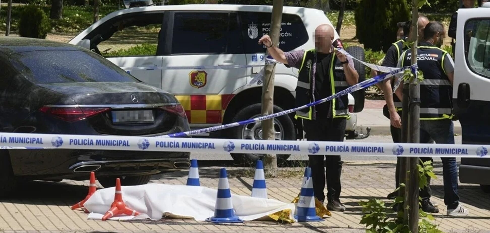 В Портнова произвели девять выстрелов, испанская полиция разыскивает трех человек – EFE