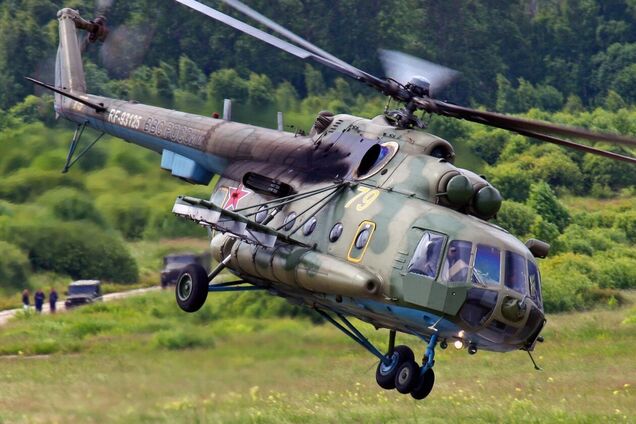 В Орловській області розбився російський військовий вертоліт Мі-8: пілоти загинули – ЗМІ