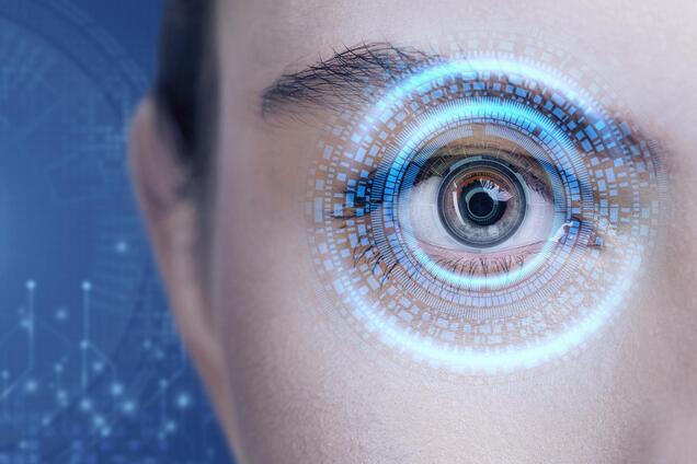 Позволяют видеть даже с закрытыми глазами: ученые разработали уникальные линзы