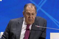 'Миллионы людей разговаривают на русском': Лавров заявил о планах России 'освободить' всю Украину