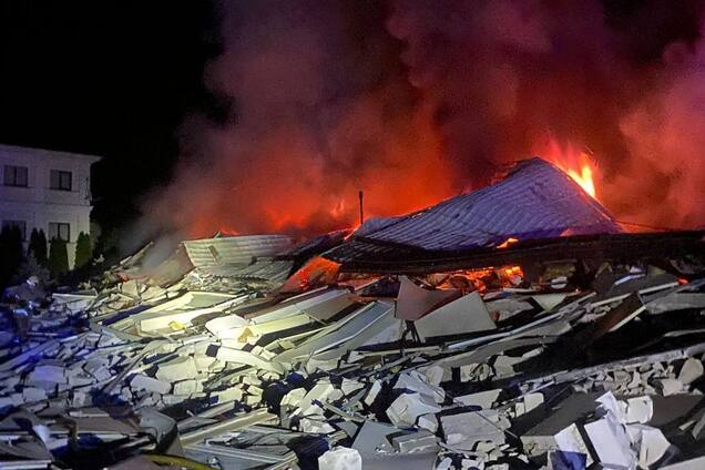 Оккупанты массированно атаковали Полтавщину дронами: произошел пожар, есть пострадавший. Фото