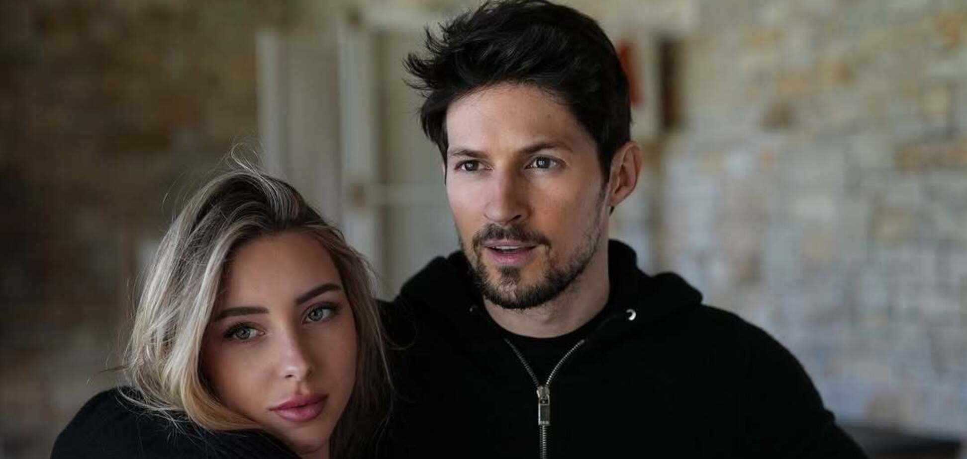 Мільярдер Дуров жбурнув свою дівчину у ванну з тирамісу на її 25-річчя: що ще він подарував коханій