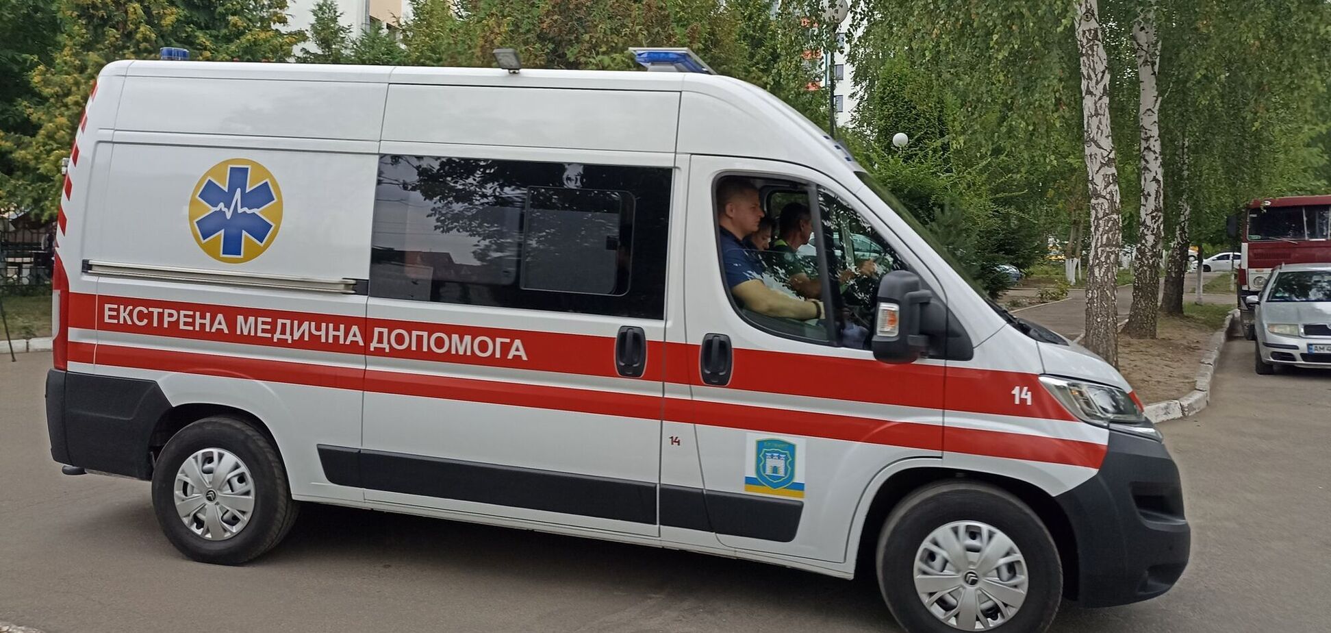 Був переконаний, що не склав НМТ: в Ужгороді студент коледжу викинувся з шостого поверху гуртожитку і помер. Фото і відео