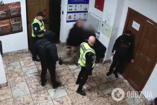 Затримання ветерана та активіста у Києві: у поліції прокоментували інформацію соцмереж й показали відео