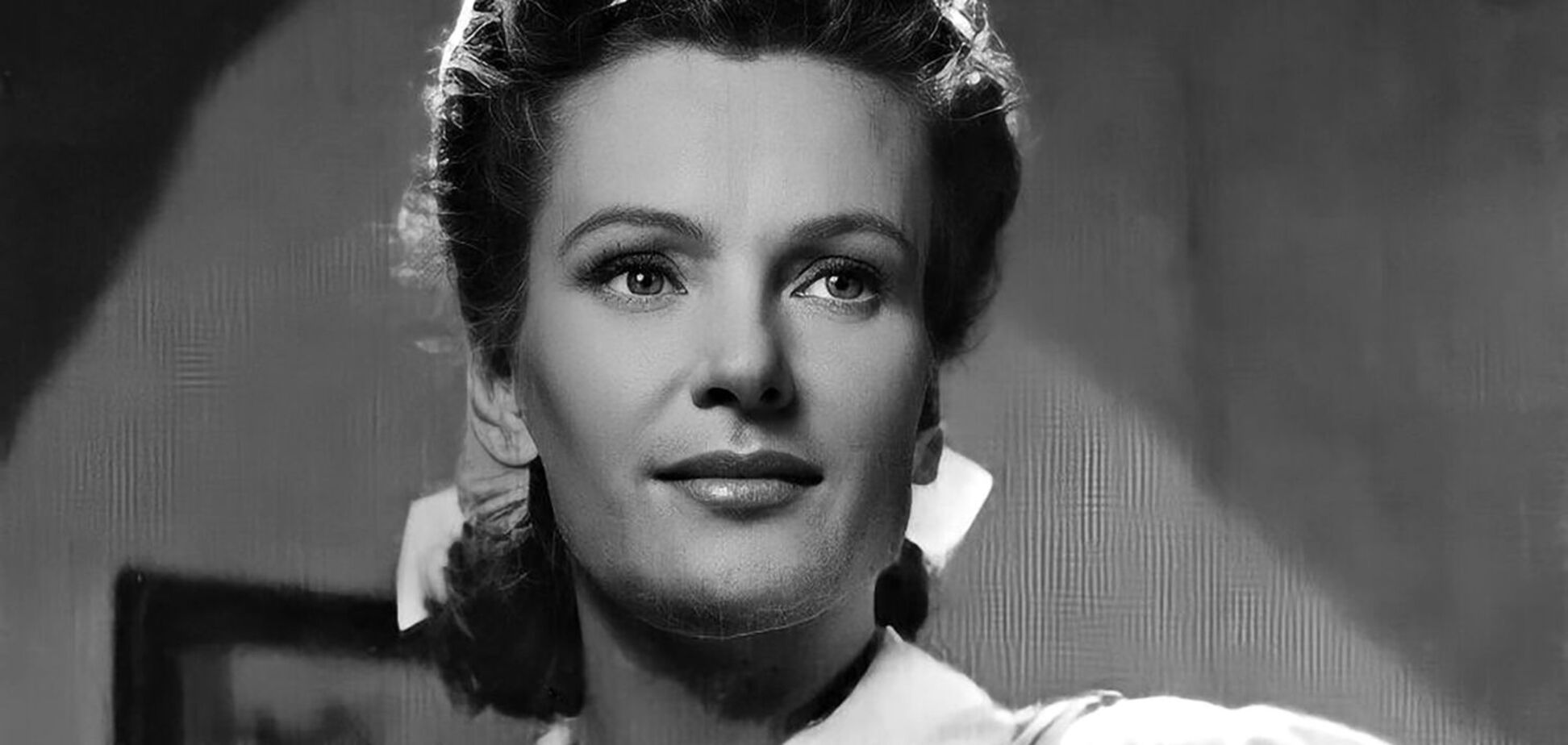 Перша виконавиця пісні 'Червоні маки на Монте-Кассіно' Ірена Рената Андерс: таємниця життя видатної українки