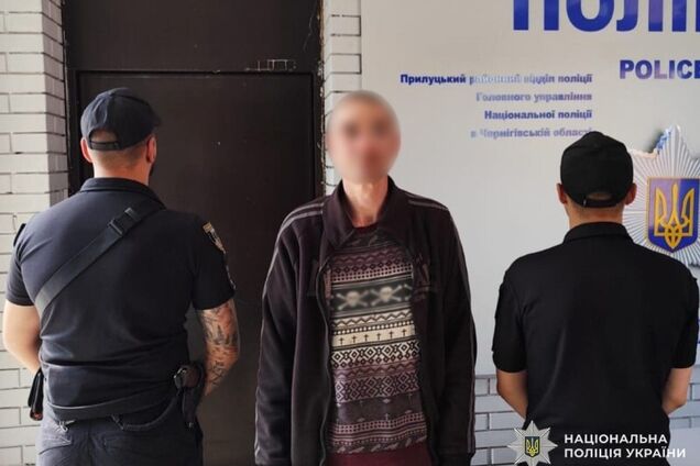 На Черниговщине мужчина напал с ножом на работника ТЦК, его задержали: все подробности инцидента. Фото