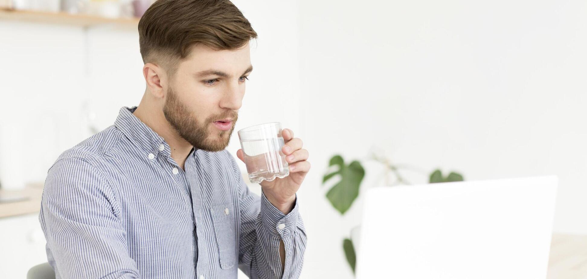 Невидимий ризик: як нестача рідини впливає на здоров’я очей