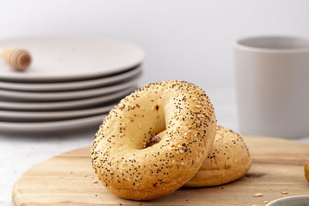 Пухкі сирні бублики для дітей: ділимось простим рецептом випічки